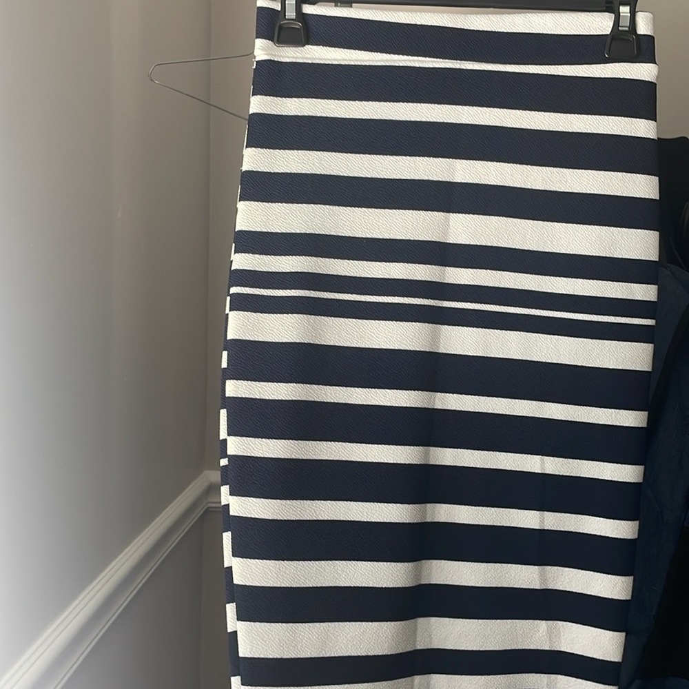 Madrag Pencil Skirt